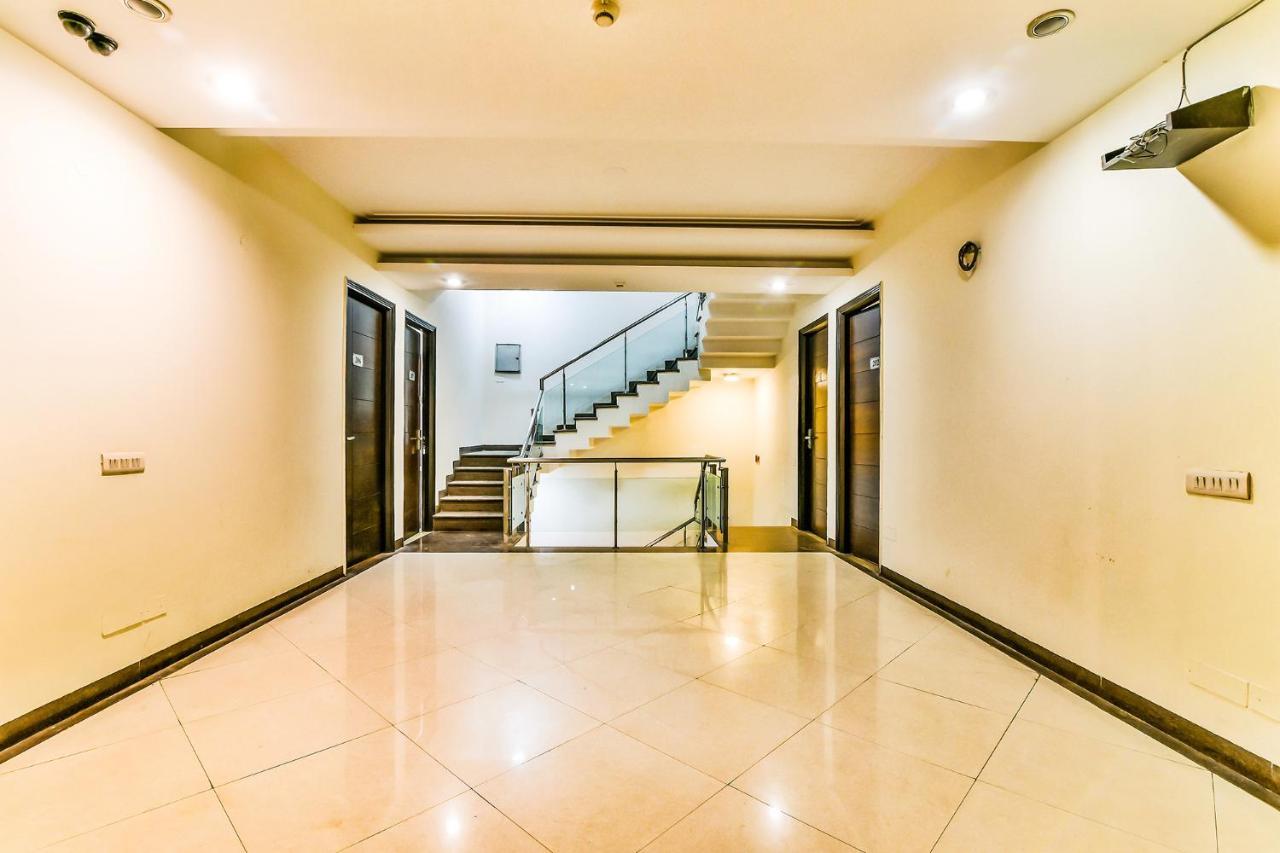 Fabhotel Oasis Dlf Phase 3 Gurgaon Exteriör bild