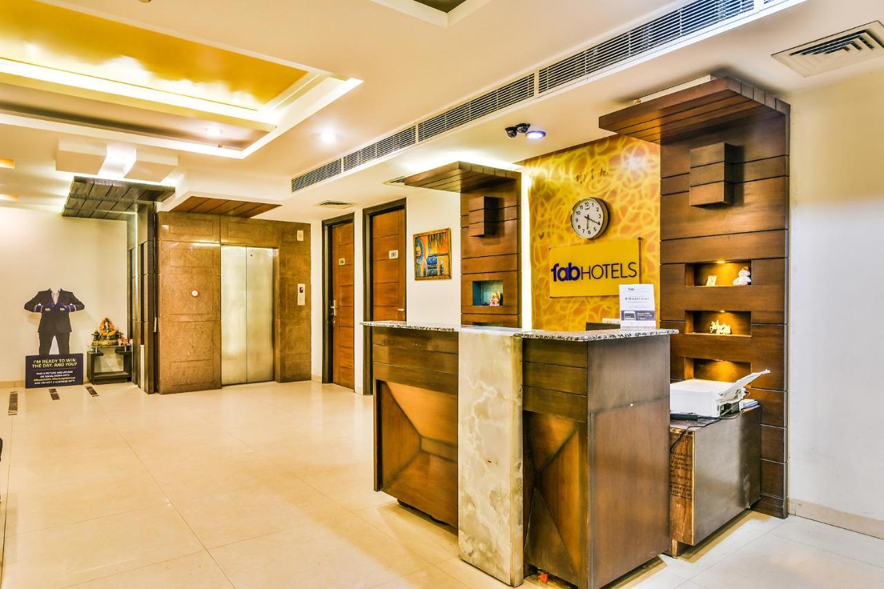 Fabhotel Oasis Dlf Phase 3 Gurgaon Exteriör bild