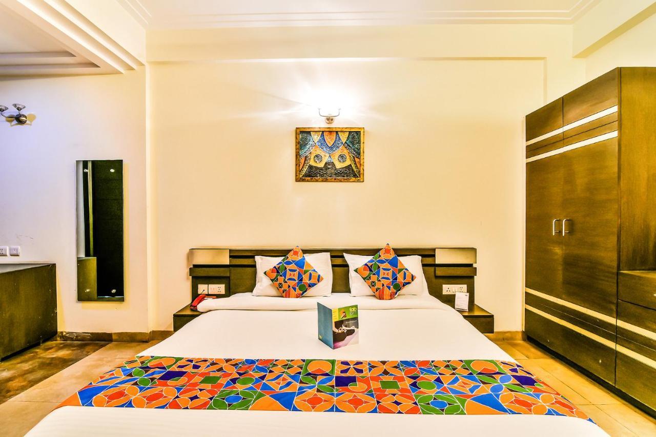Fabhotel Oasis Dlf Phase 3 Gurgaon Exteriör bild